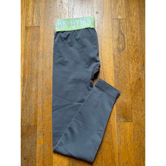 GYMSHARK "FIT SEAMLESS" LEGGINGS-SEMI SEE THROUGH-IN GREAT CONDITION! - Picture 4 of 5